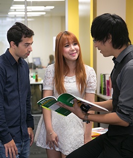 English-teacher_2-studnets_270x320.jpg