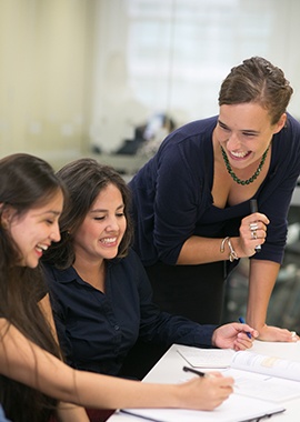 EnglishClass_TeacherStudent_270x380.jpg