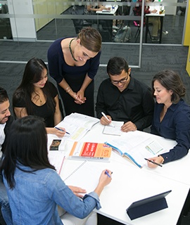 Englishcollaboration_270x320.jpg