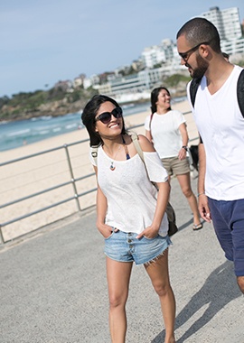 GuyGirlBondiBeach_270x380.jpg
