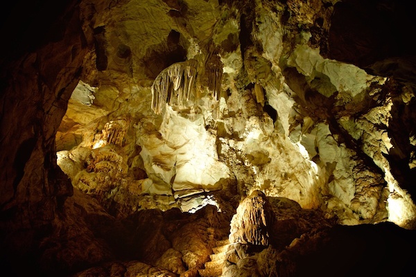 jenolan-caves