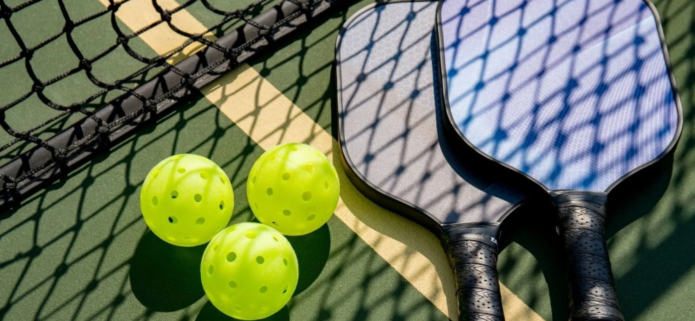 Casual pickleball