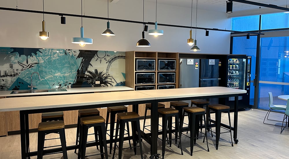 Gold-Coast-Kitchenette-1000px